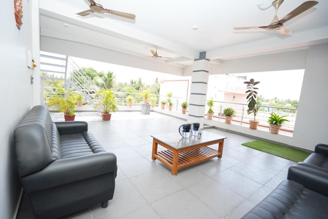 Goutham Residency Hotel Kadalur Екстериор снимка