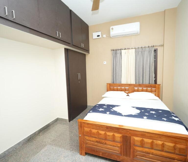 Goutham Residency Hotel Kadalur Екстериор снимка