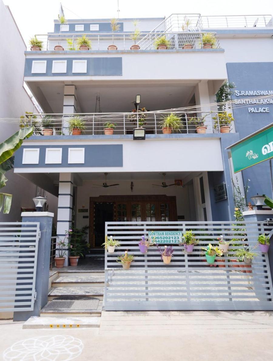 Goutham Residency Hotel Kadalur Екстериор снимка