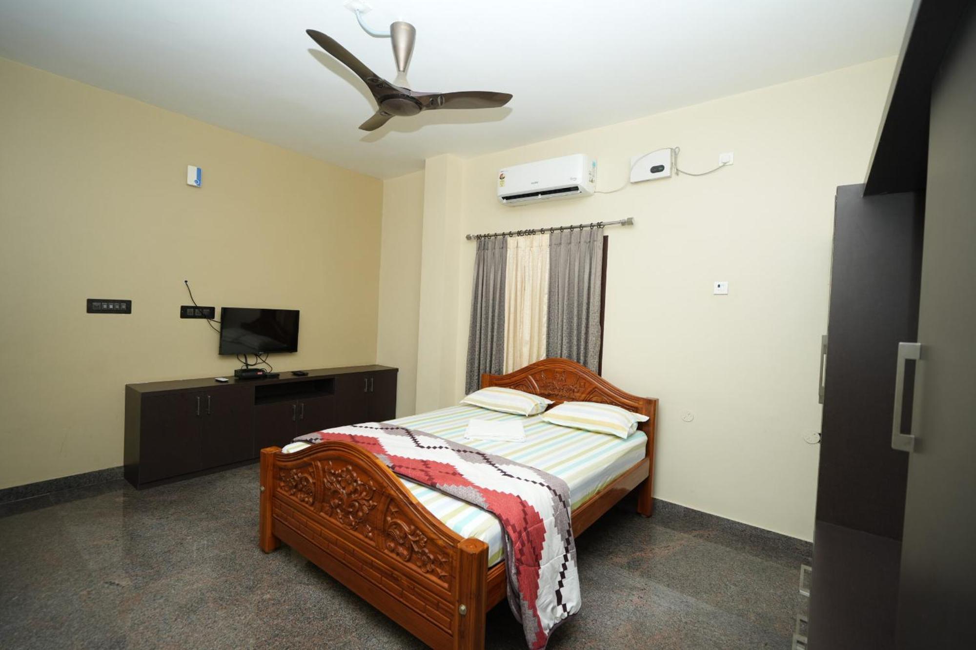 Goutham Residency Hotel Kadalur Екстериор снимка
